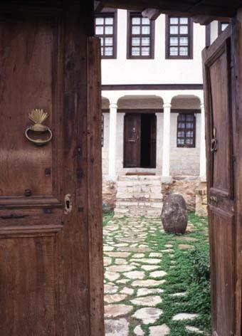 Vergoula'S Mansion แคซโทเรีย ภายนอก รูปภาพ